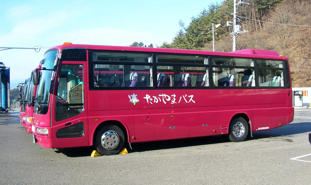 中型バス外観
